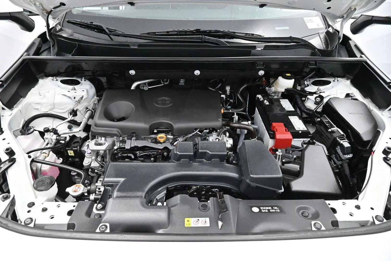 Used 2025 White Toyota XLE image 35