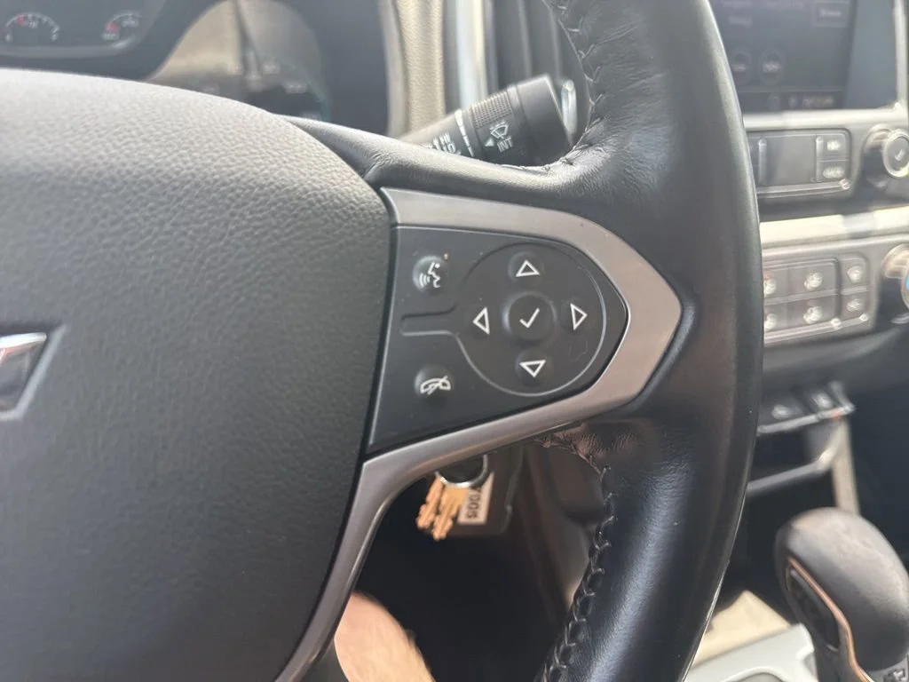 Used 2022 Summit White Chevrolet LT image 13