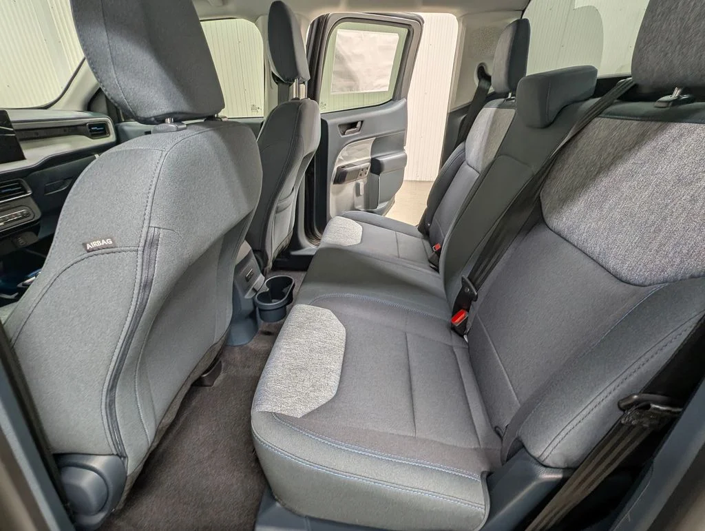 New 2026 Carbonized Gray Metallic Ford XLT image 15
