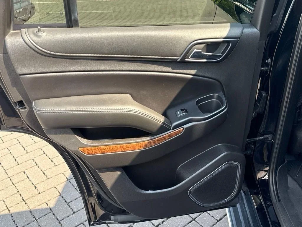 Used 2019 Black Chevrolet Premier image 22