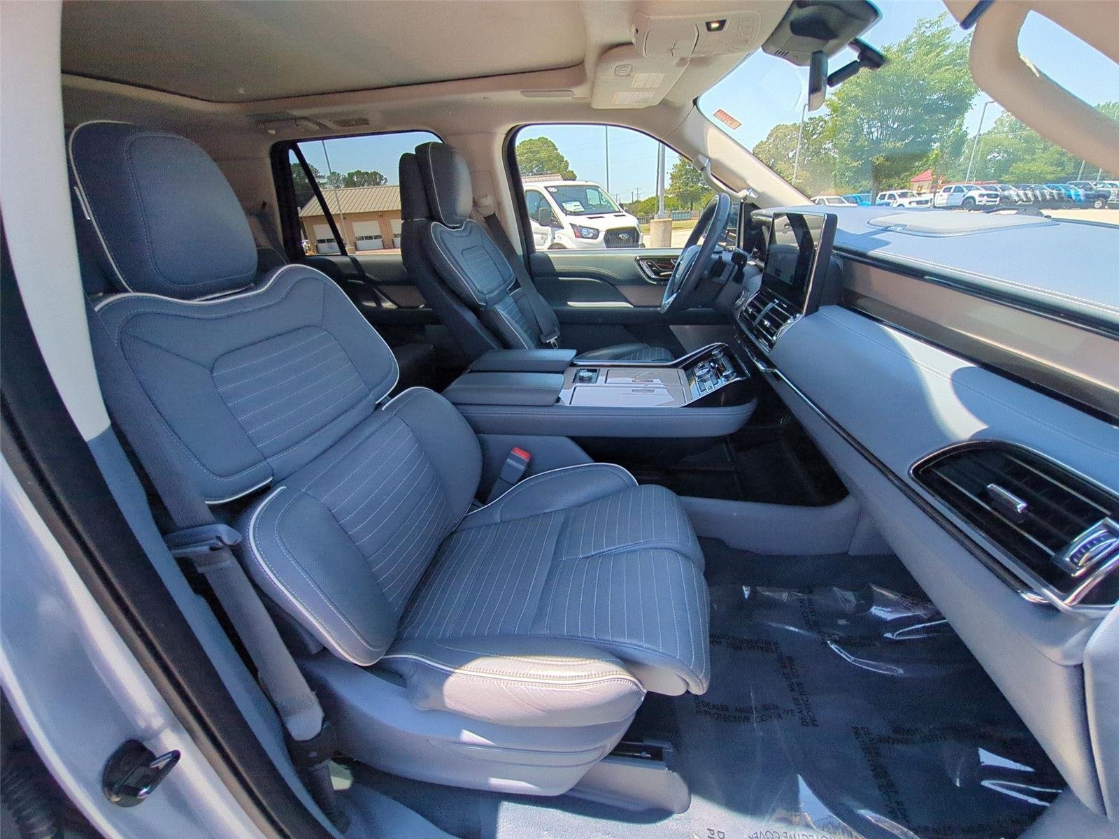 Used 2022 Chroma Crystal Blue Metallic Premium Colorant Lincoln Black Label image 41