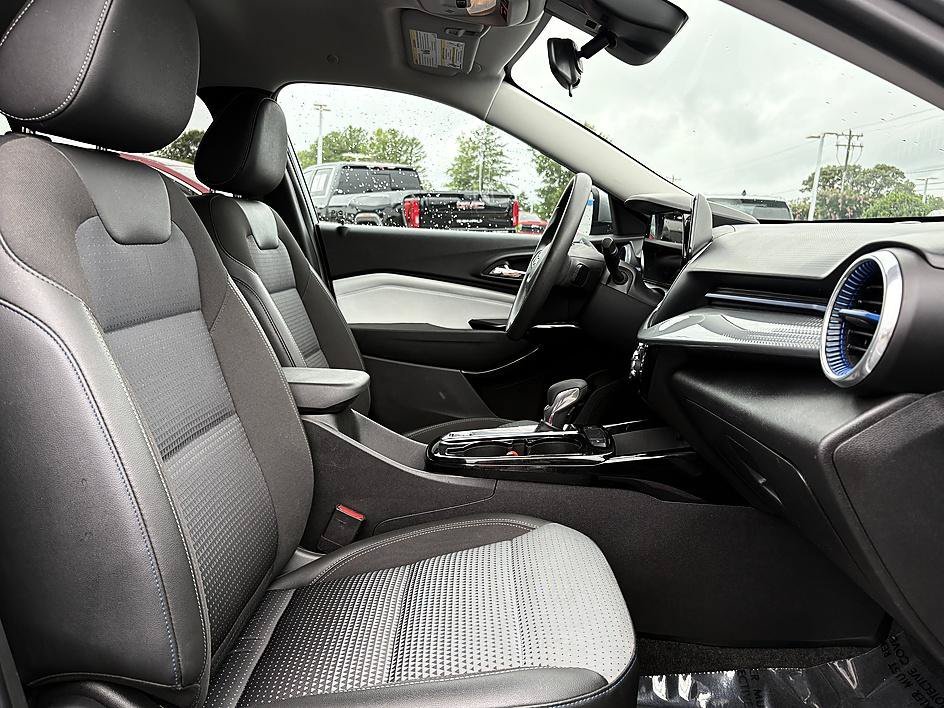 Used 2024 Sterling Gray Metallic Chevrolet LT image 13