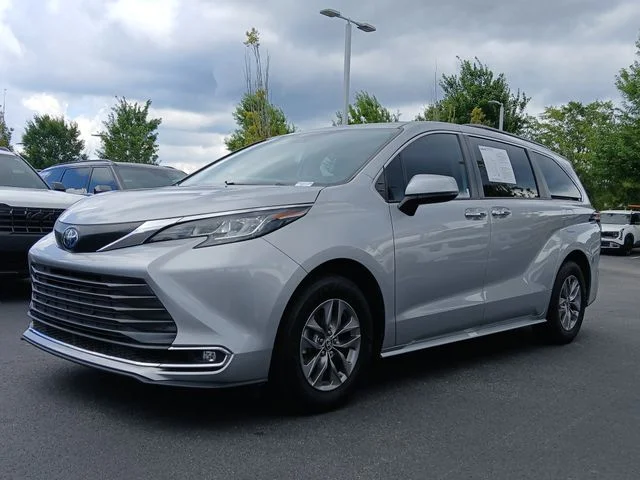 Used 2023 Silver Toyota XLE image 32