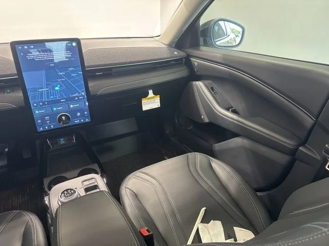Used 2023 White Ford Premium image 20