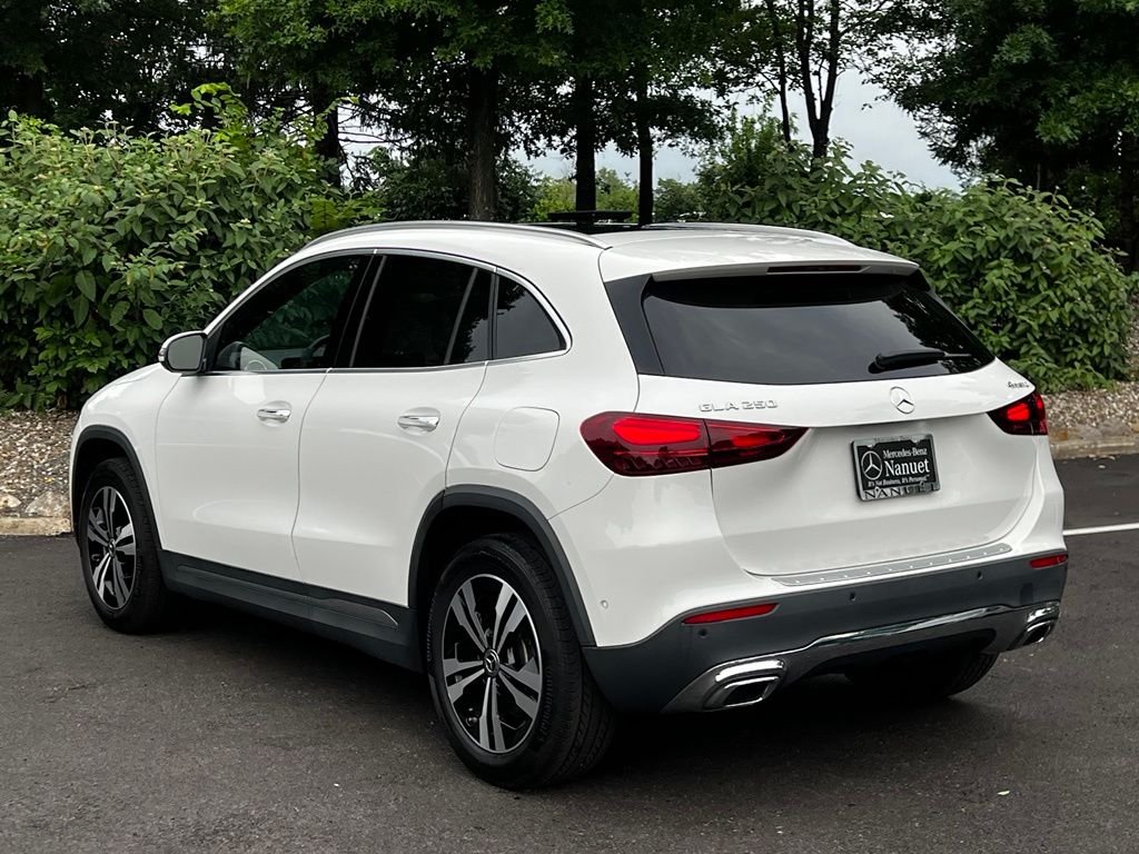 Used 2024 White Mercedes-Benz GLA 250 image 7