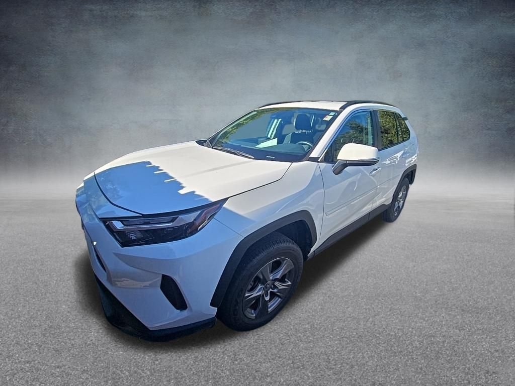 Used 2024 Ice Toyota XLE image 3