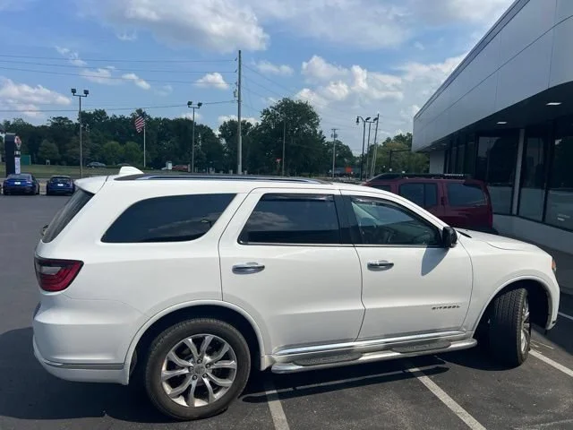 Used 2016 Bright White Clearcoat Dodge Citadel image 2