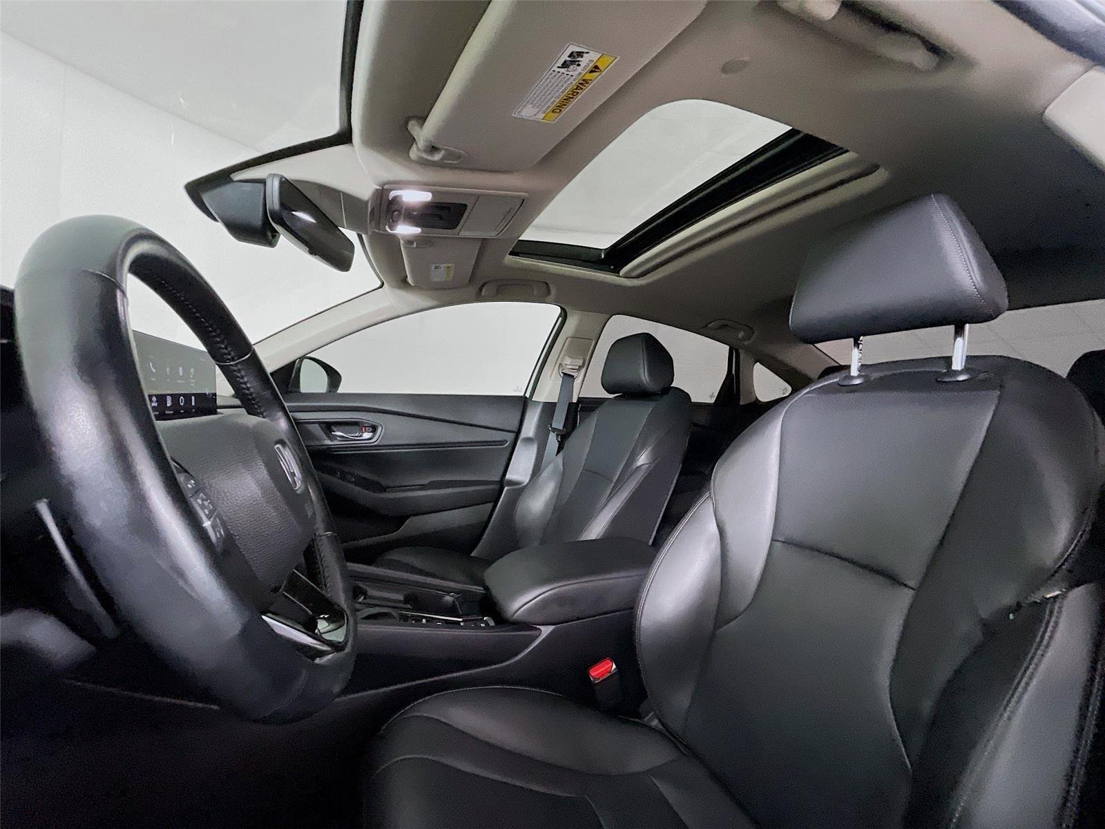 Used 2023 Platinum White Pearl Honda EX-L image 13