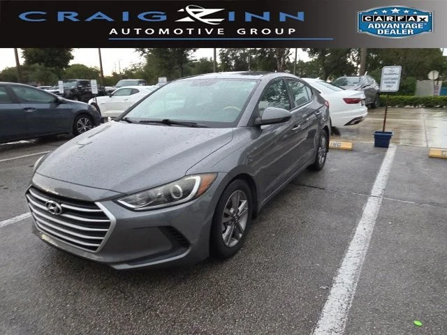 Used 2018 Gray Hyundai SEL image 1