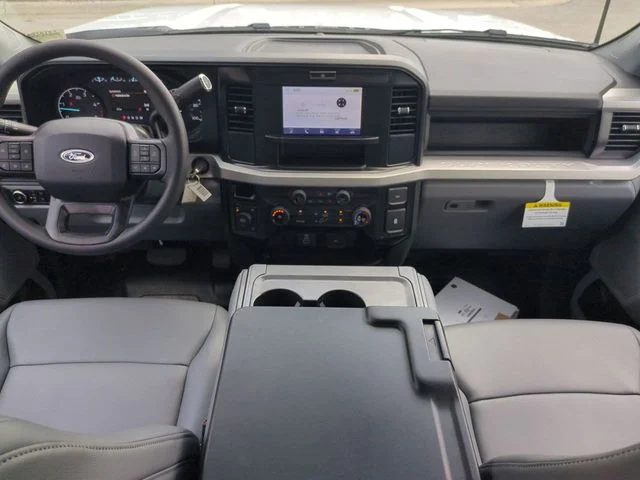 2025 Ford F-350 Super Duty Chassis Cab XL - Photo 14