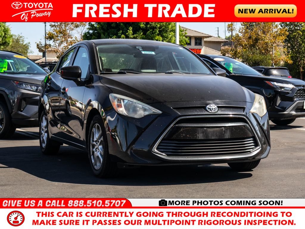 Used 2017  Toyota Base image 1