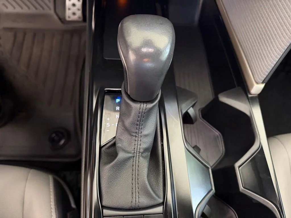 Used 2025 White Toyota SE image 9