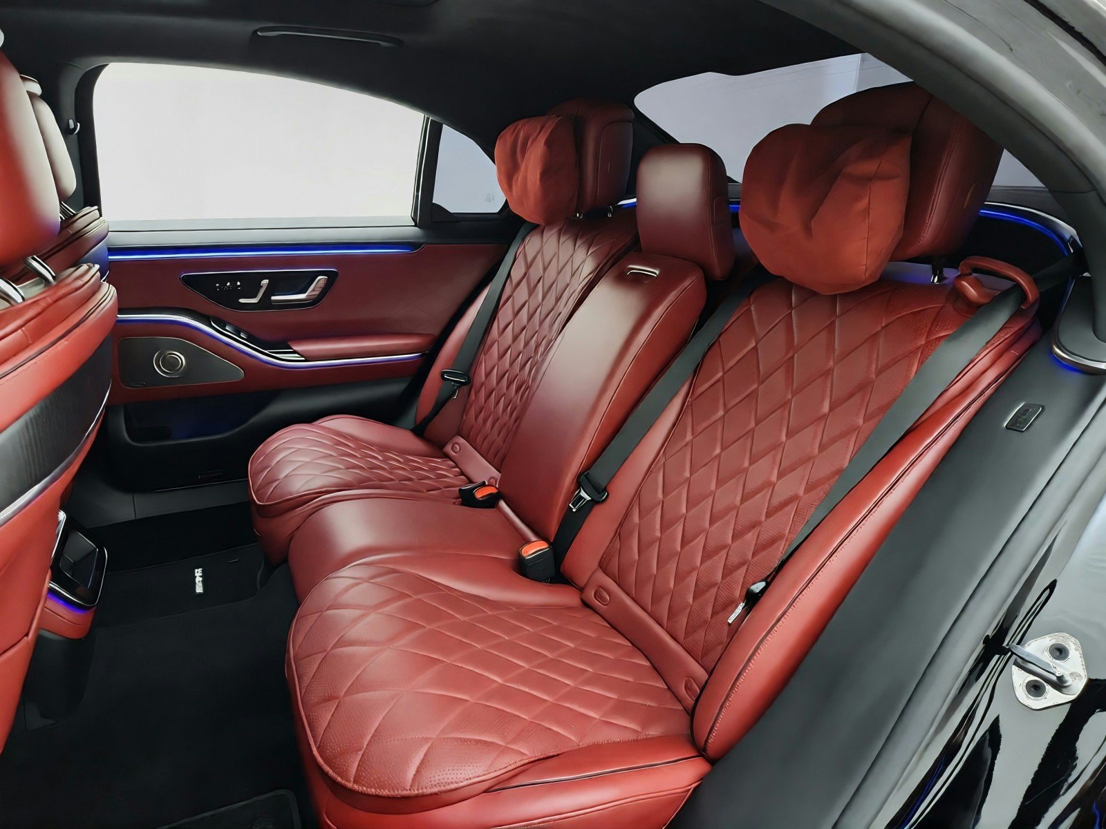 Certified Used 2022 Black Mercedes-Benz S 580 image 27