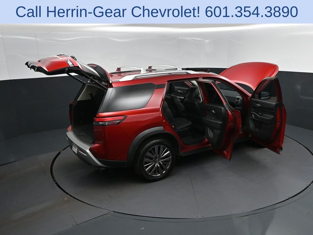 Used 2023 Red Nissan SL image 50