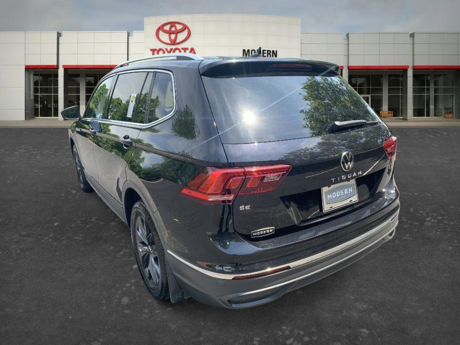 Used 2023 Platinum Gray Metallic Volkswagen SE image 6
