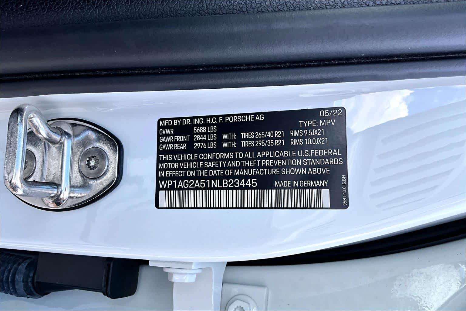 Used 2022 Carrara White Metallic Porsche S image 37