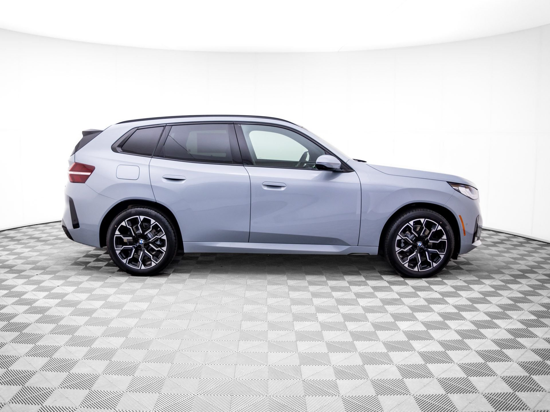 New 2026 Brooklyn Grey Metallic BMW 30 xDrive image 7
