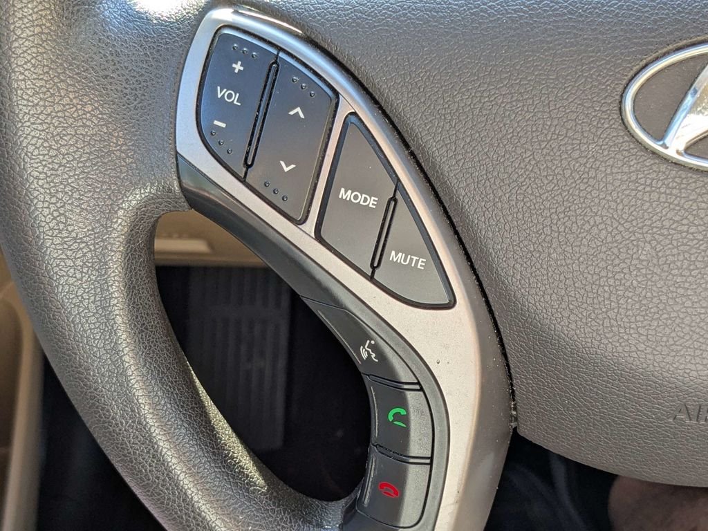 Used 2013 Brown Hyundai GLS image 26