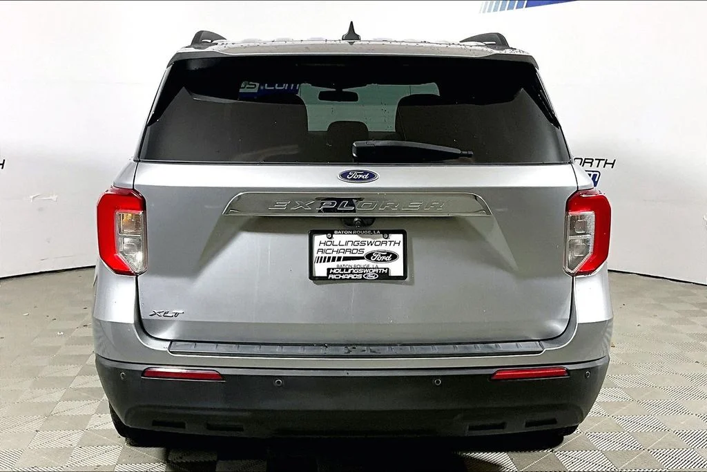 Used 2021 Silver Metallic Ford XLT image 4