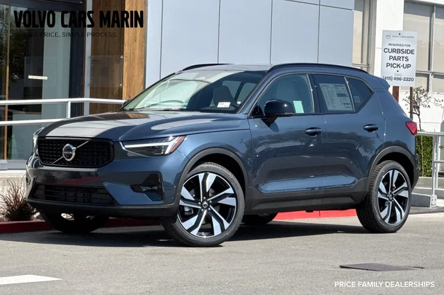 2026 Volvo XC40 B5 Ultra