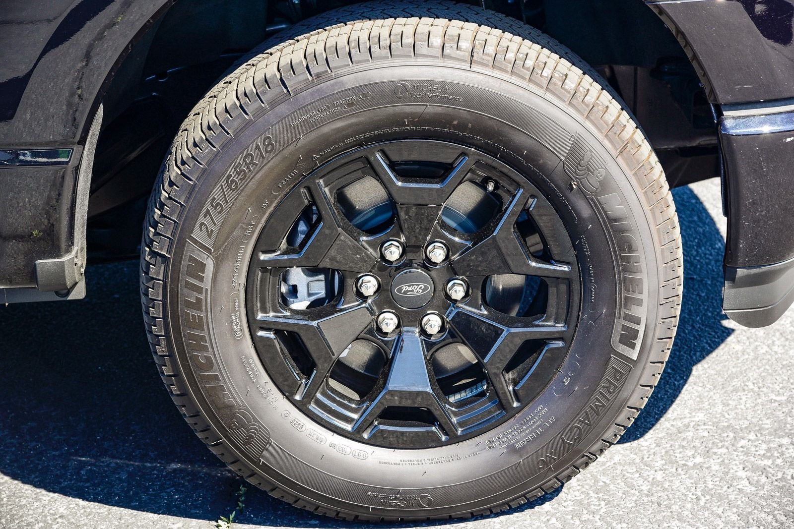 2025 Ford F-150 Lightning XLT - Photo 9