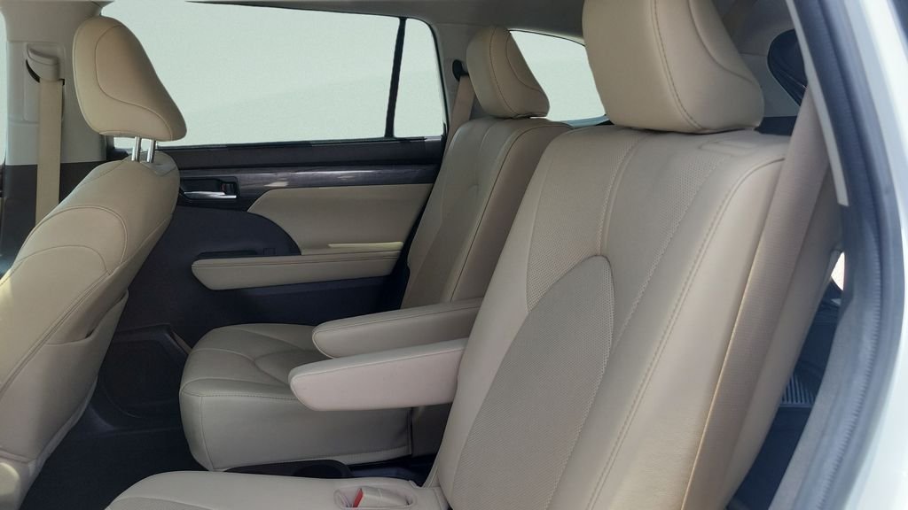 Used 2022 Beige Toyota Limited image 10