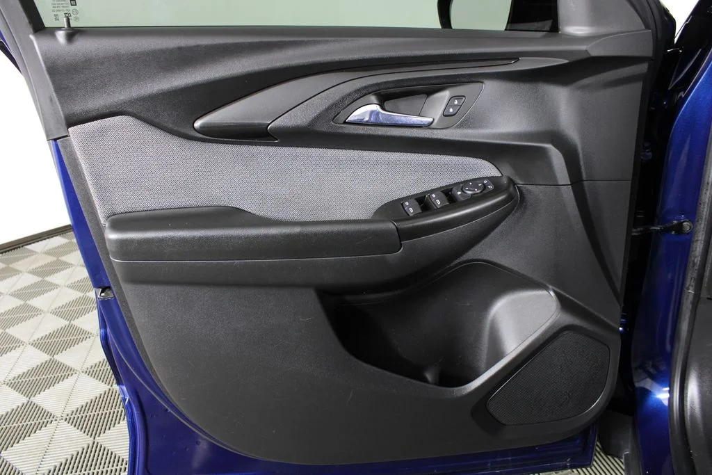 Used 2022 Blue Glow Metallic Chevrolet LT image 11