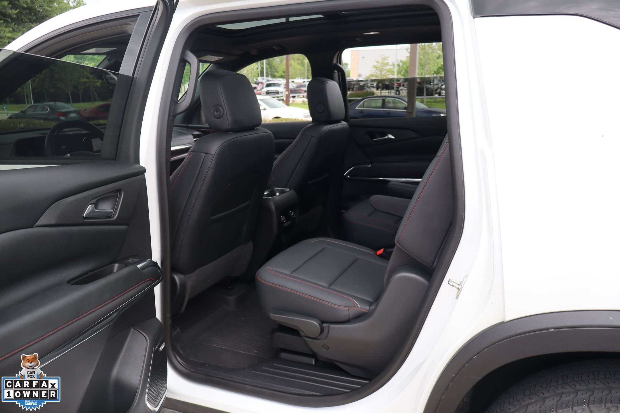 Used 2024 White Chevrolet Z71 image 26