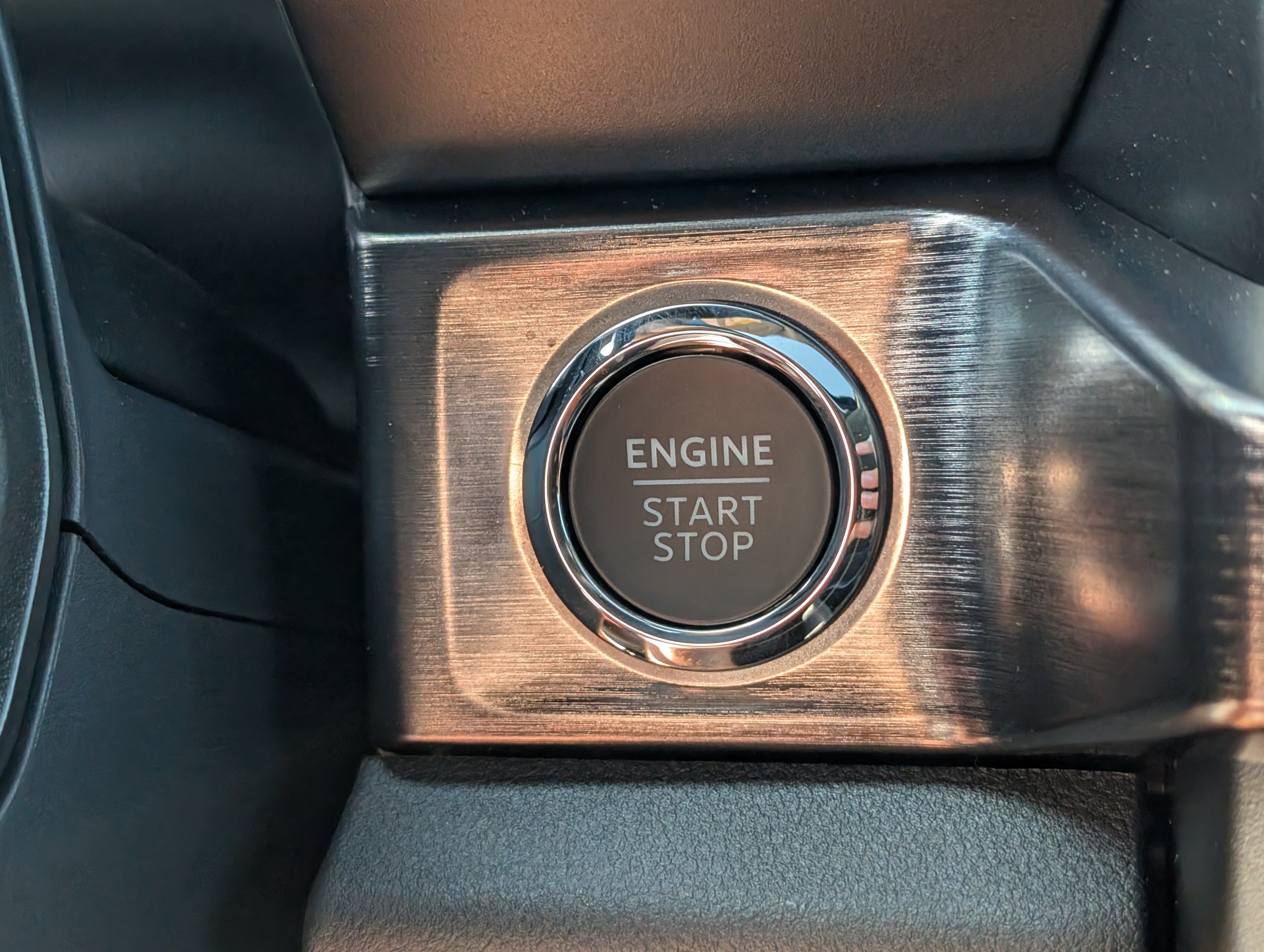 New 2026 CARBONIZED GRAY FORD Lariat image 29