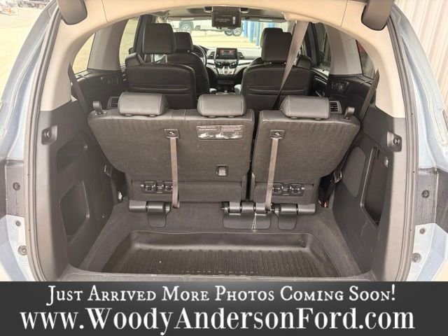 Used 2024 Sonic Gray Pearl Honda Touring image 6