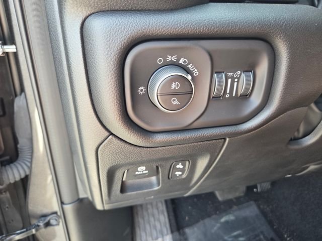 2026 RAM 1500 Laramie - Photo 23
