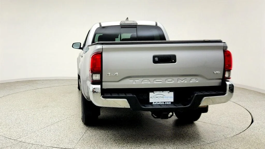 Used 2019 Silver Sky Metallic Toyota 4WD SR5 Double Cab 5