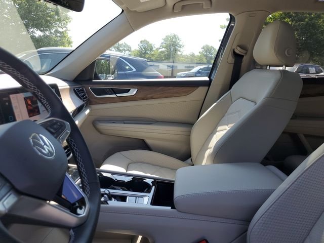 New 2026 Gray Volkswagen 2.0T SE w/Technology image 17
