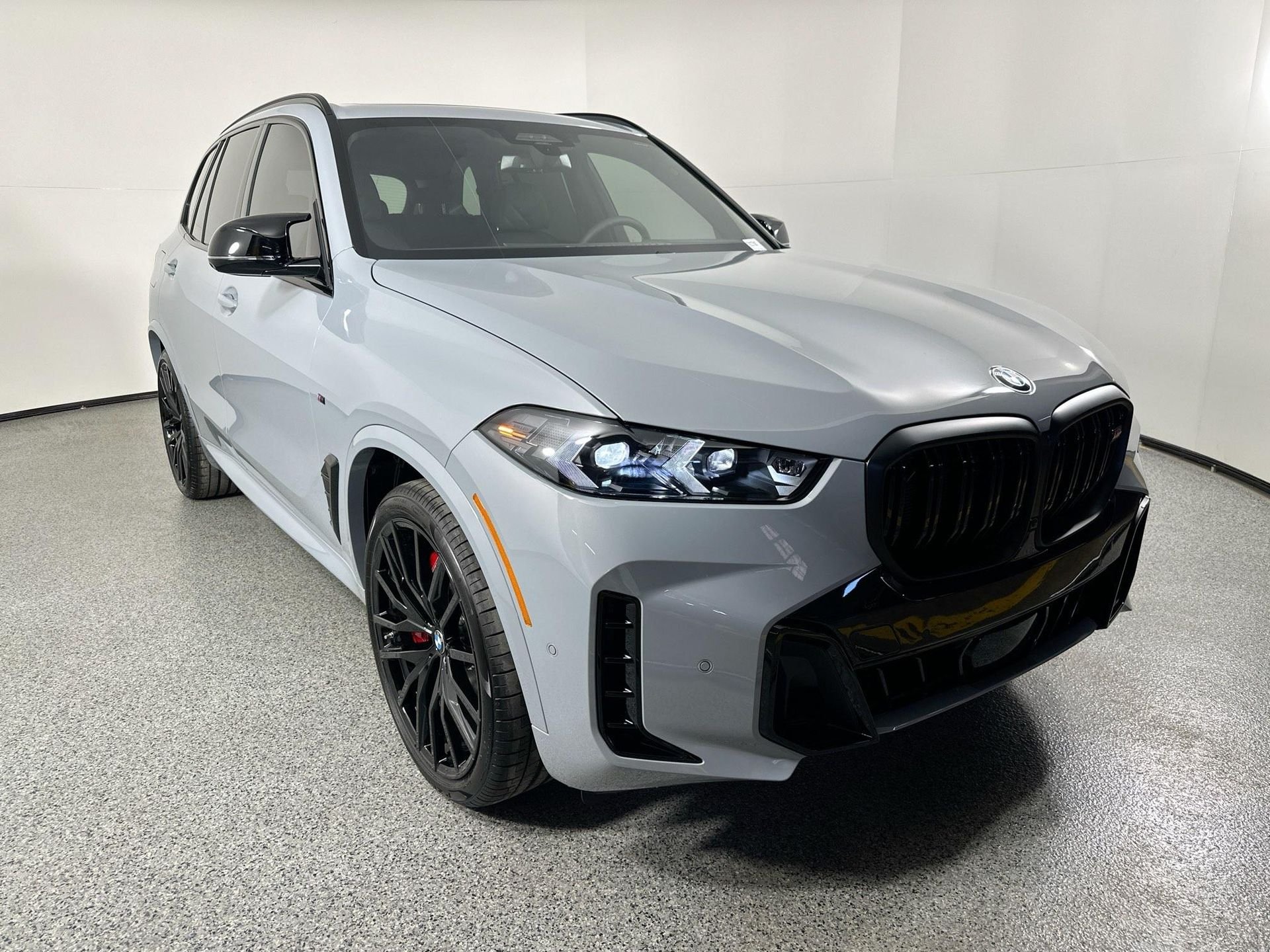 2026 Bmw X5 M60i photo 3