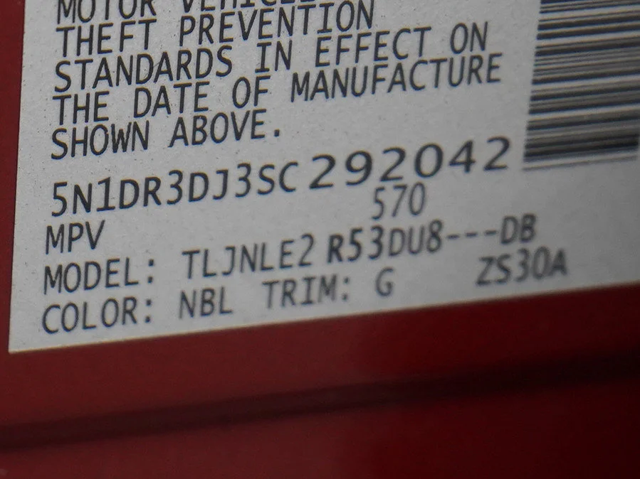 Used 2025 Scarlet Ember Tintcoat Nissan Platinum image 31
