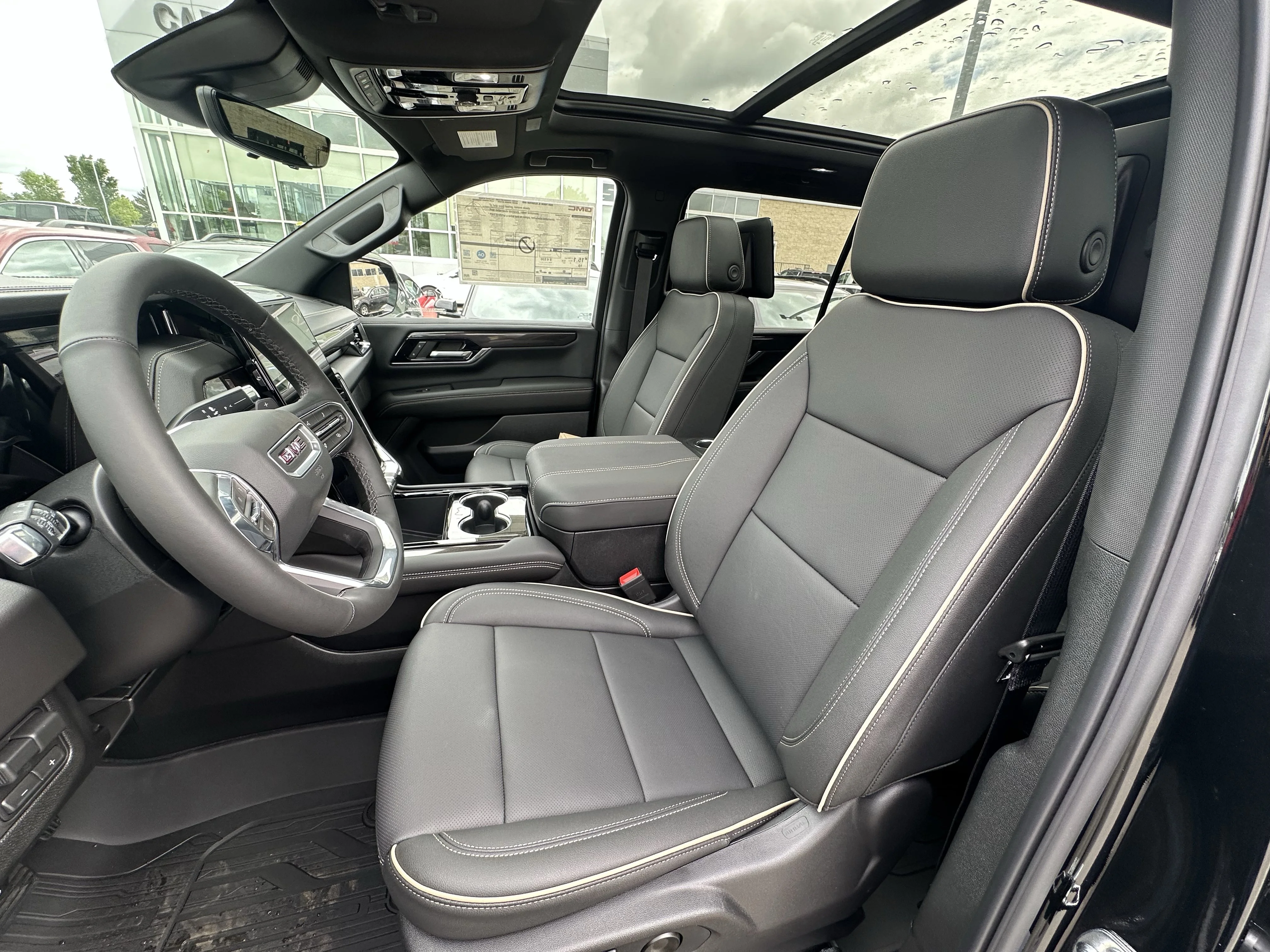 New 2026 Onyx Black GMC Elevation image 10