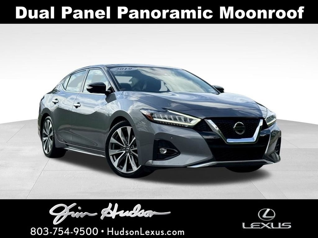 2019 Nissan Maxima Platinum's photo