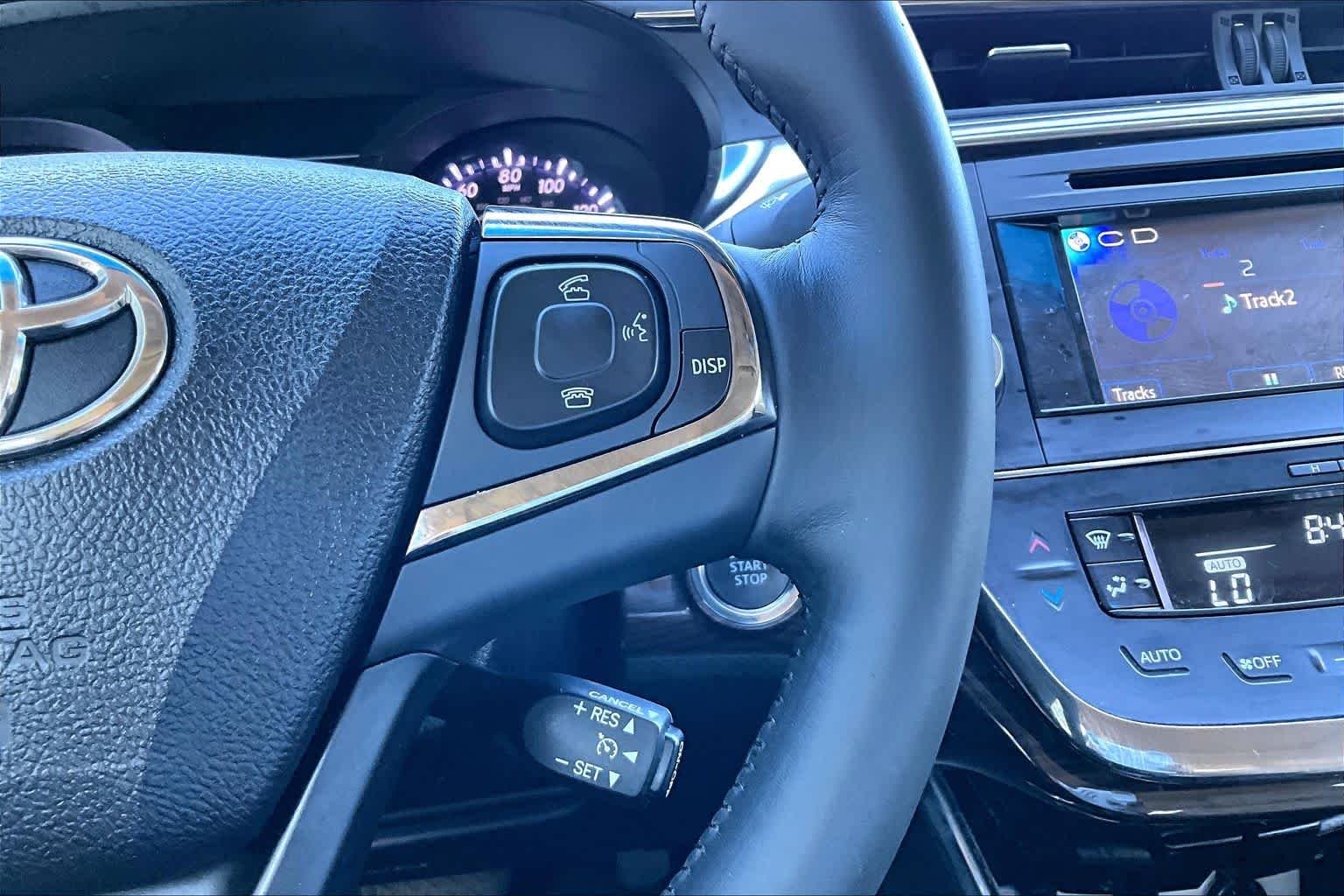 Used 2014 Creme Brulee Mica Toyota XLE image 23