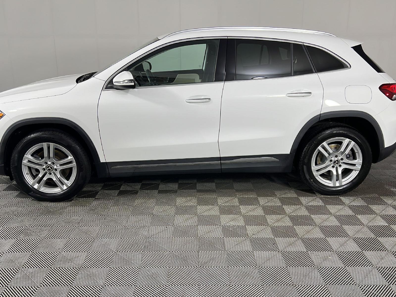 Used 2023 Polar White Mercedes-Benz GLA 250 image 25