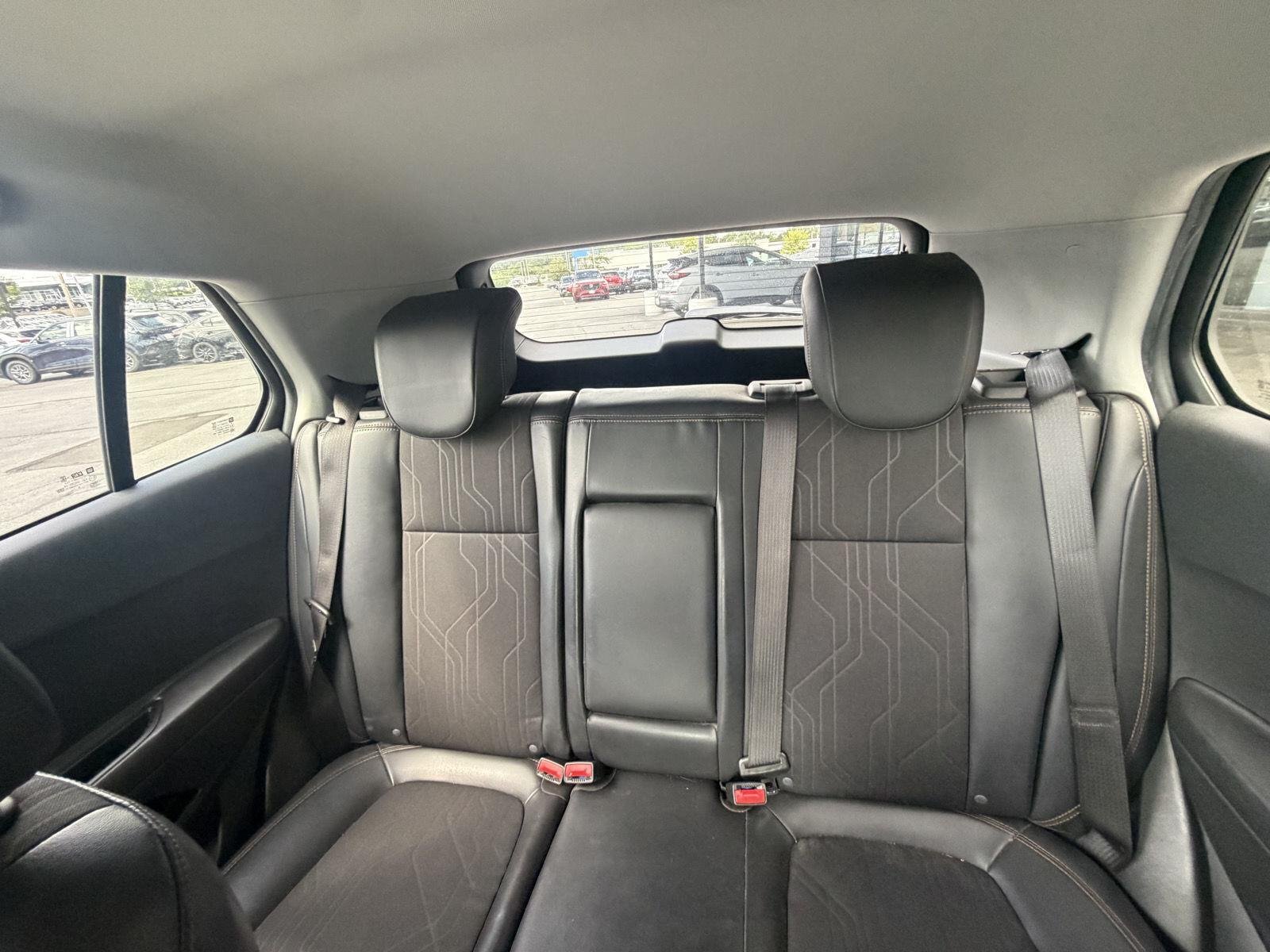 Used 2019 Summit White Chevrolet LT image 23