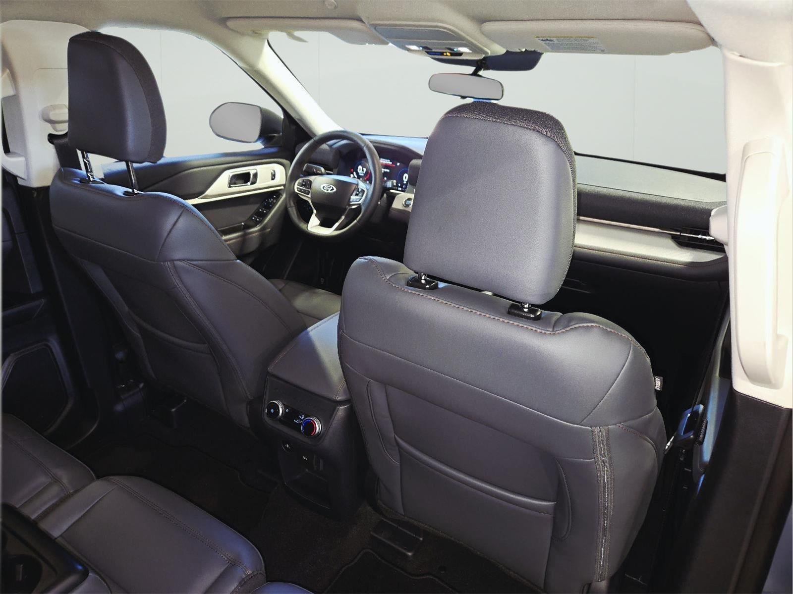 New 2026 Vapor Blue Metallic Ford Active image 102