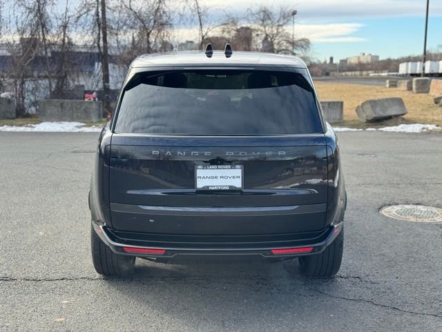 New 2026 Constellation Blue Ultra Metallic Gloss Land Rover SE image 4