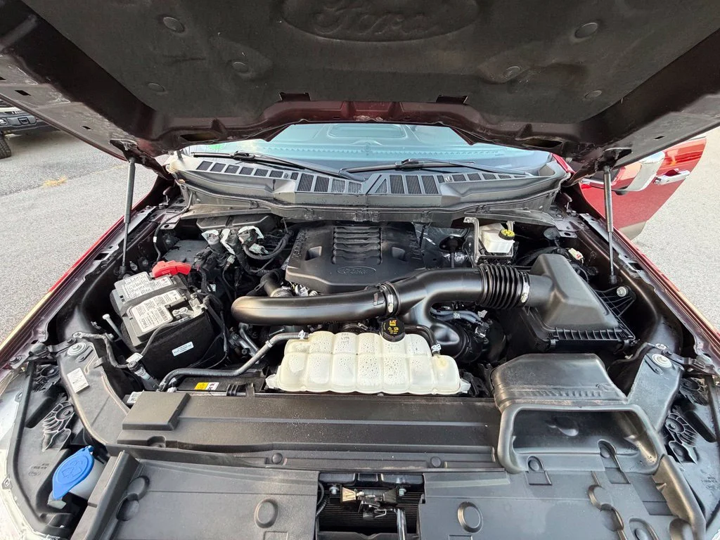 Used 2022 Red Ford King Ranch image 35