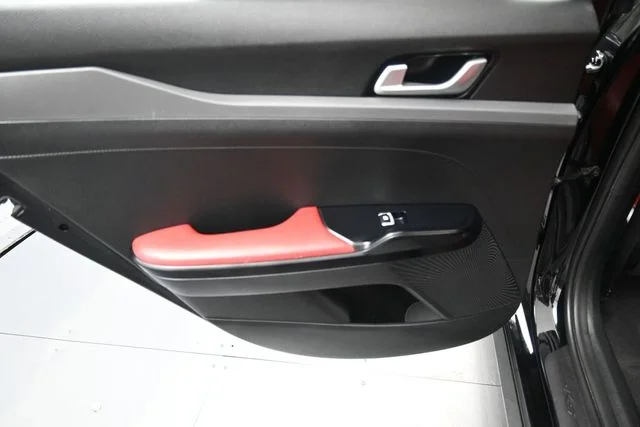 Used 2023 Black Kia GT-Line image 10