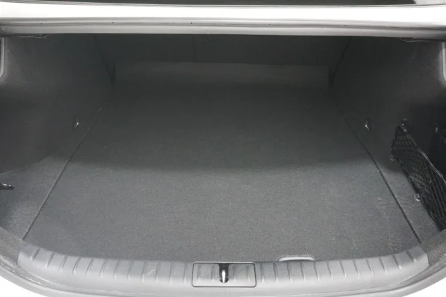 Used 2025  Genesis 2.5T image 10