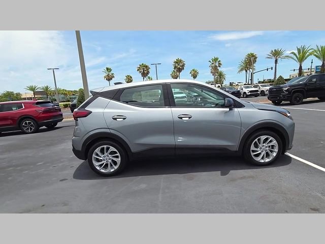 2027 Chevrolet Bolt LT - Photo 20