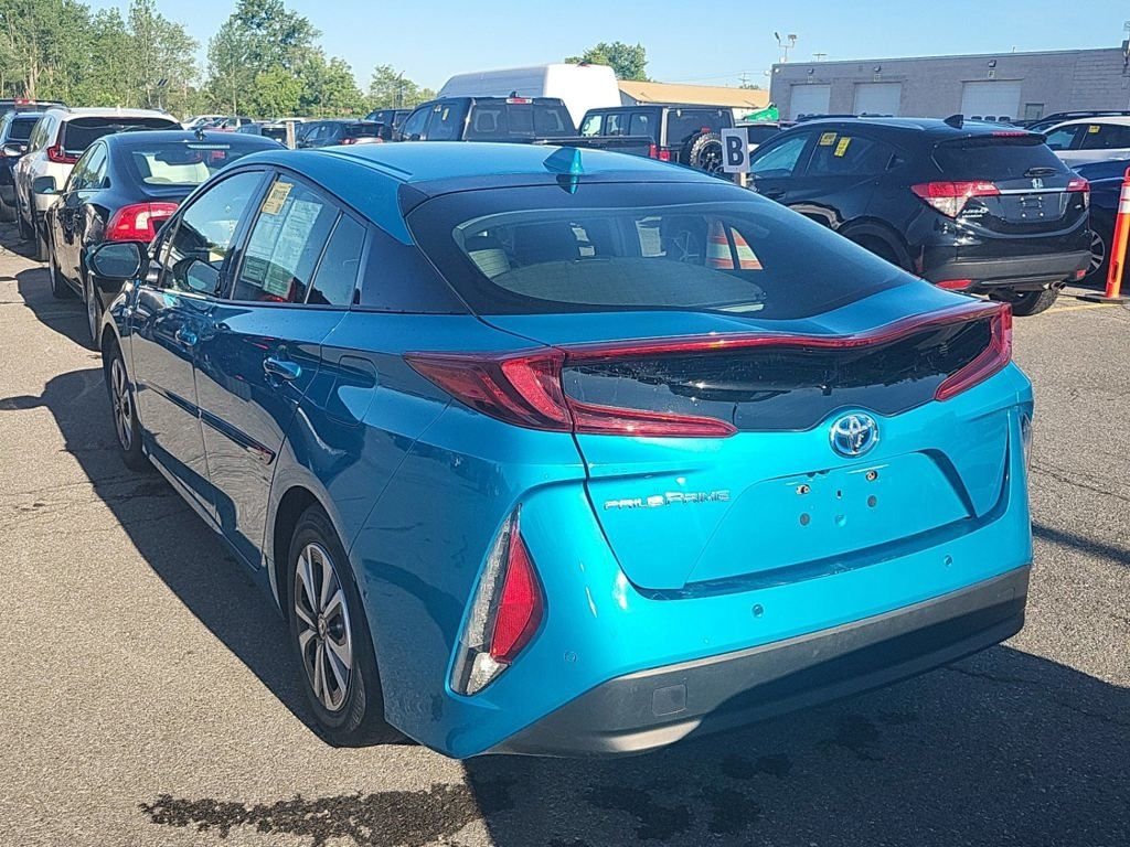 Used 2017 Blue Toyota Advanced image 11