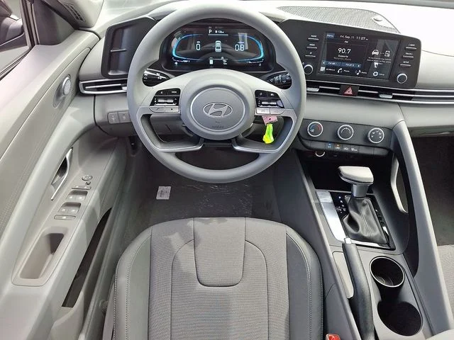 New 2026 Black Hyundai SE image 8