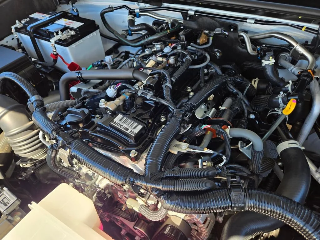 Used 2025 Wind Chill Pearl Toyota SR5 image 15
