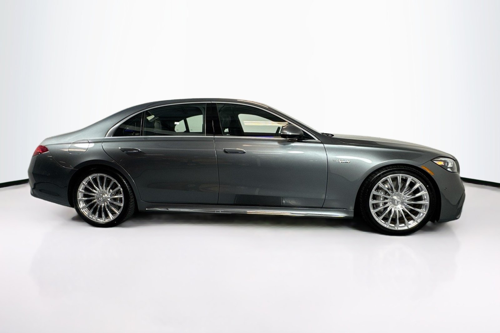 New 2025 Selenite Grey Metallic Mercedes-Benz AMG® S 63 E image 4